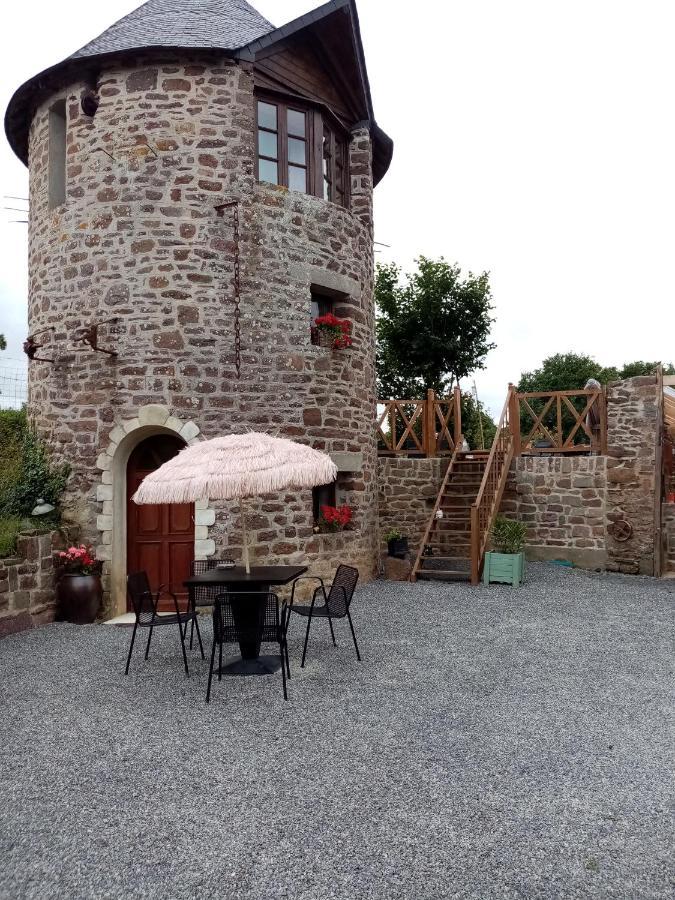 La Tour De Ver Gite Atypique Possibilite Table D'Hotes Sur Reservation Ngoại thất bức ảnh