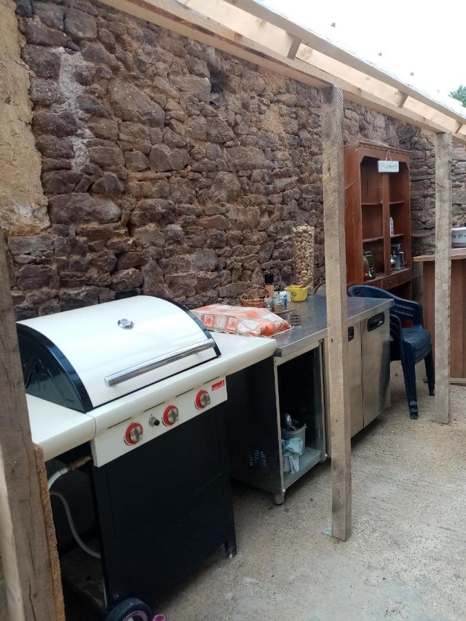 La Tour De Ver Gite Atypique Possibilite Table D'Hotes Sur Reservation Ngoại thất bức ảnh